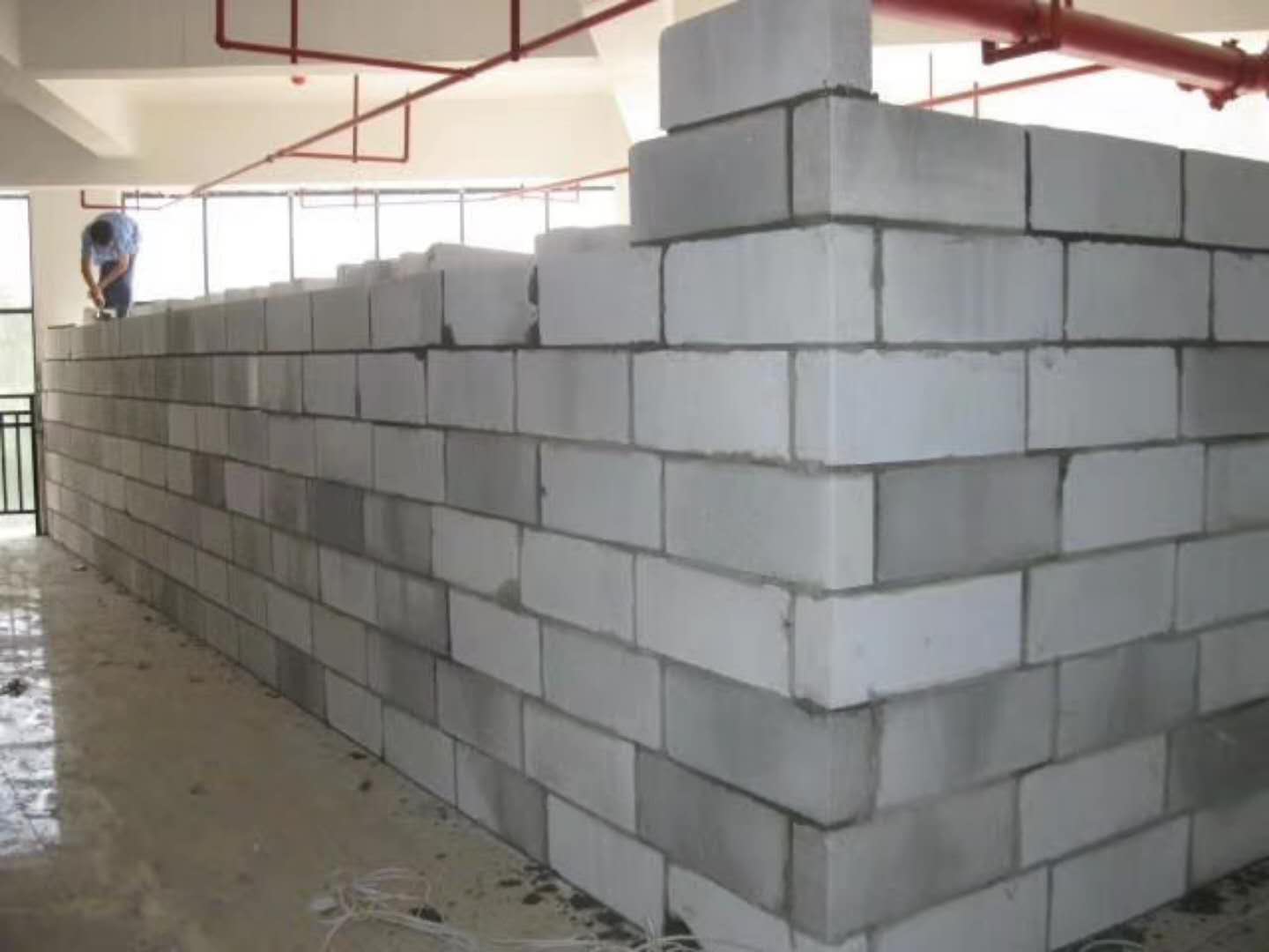 丽江蒸压加气混凝土砌块承重墙静力和抗震性能的研究